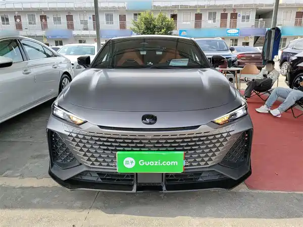 Changan UNI-V 2023, фото 2