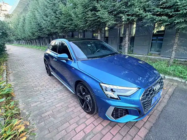 Audi A3 2022, фото 3