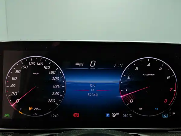 Mercedes-Benz C-Class 2024, фото 8