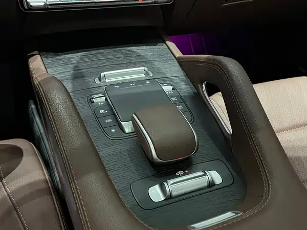 Mercedes-Benz GLE 2024, фото 17