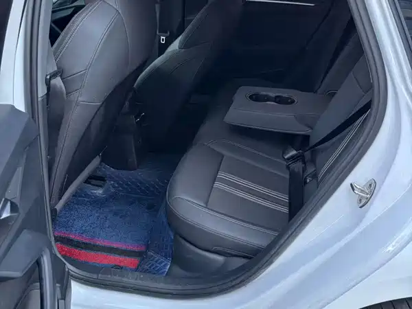 Audi A3 2023, фото 5