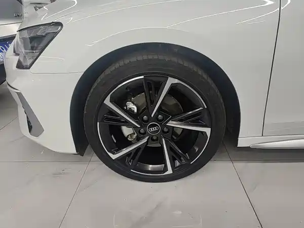 Audi A3 2024, фото 22