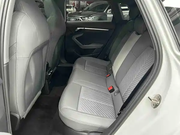 Audi A3 2022, фото 14