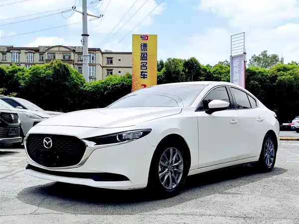 Mazda 3 2022