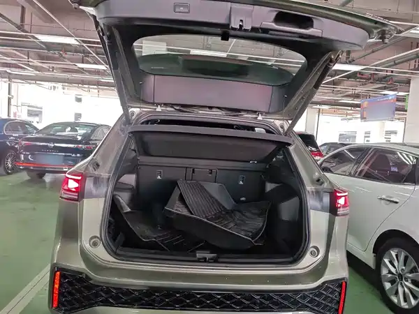 Volkswagen Tayron 2025, фото 14