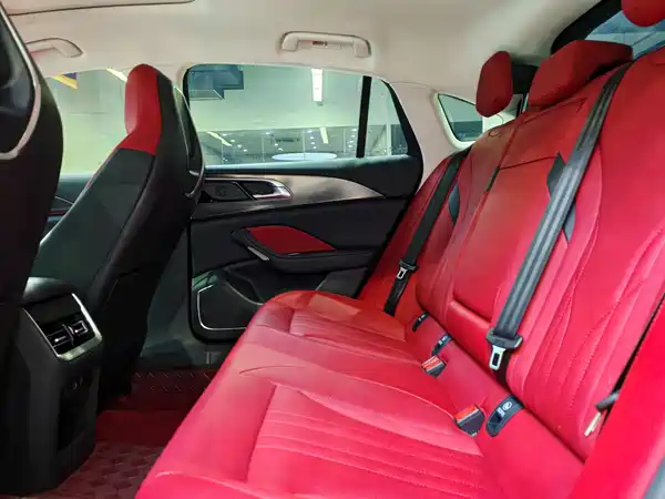 Hongqi H6 2025, фото 9