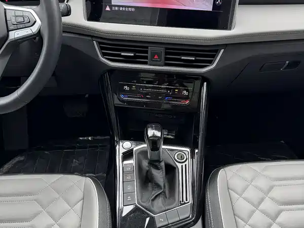 Volkswagen Tayron 2023, фото 15
