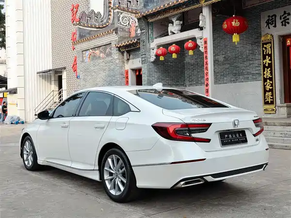 Honda Accord 2022, фото 9