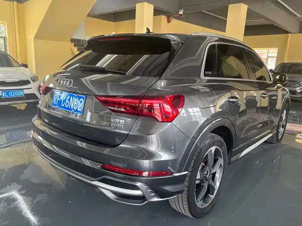 Audi Q3 2023, фото 4