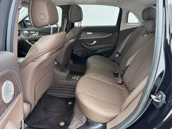 Mercedes-Benz E-Class PHEV 2023, фото 24