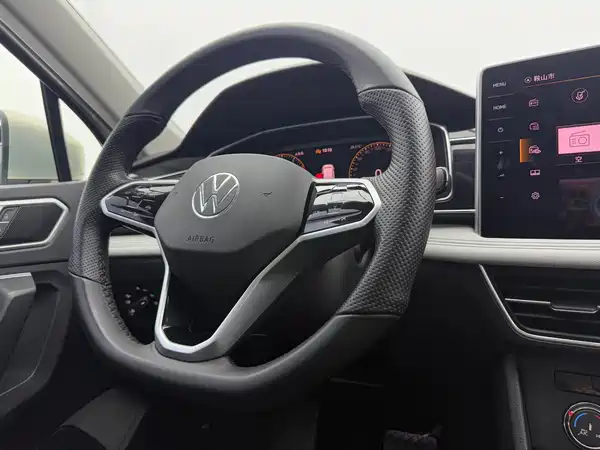 Volkswagen Tiguan L 2023, фото 14