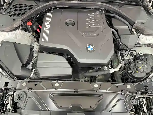 BMW 3 Series 2023, фото 14