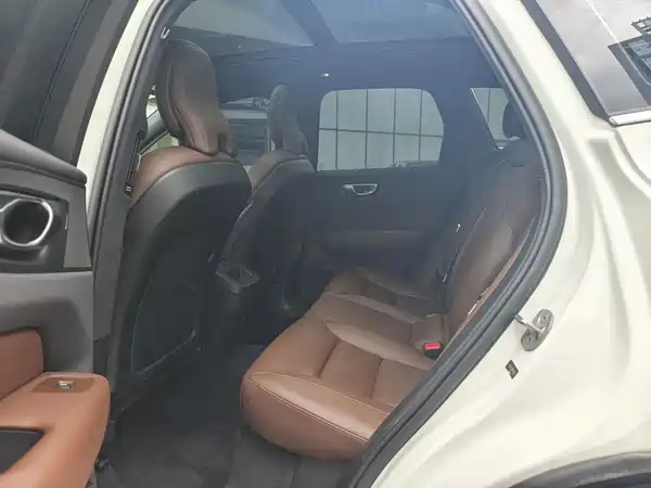 Volvo XC60 2024, фото 7