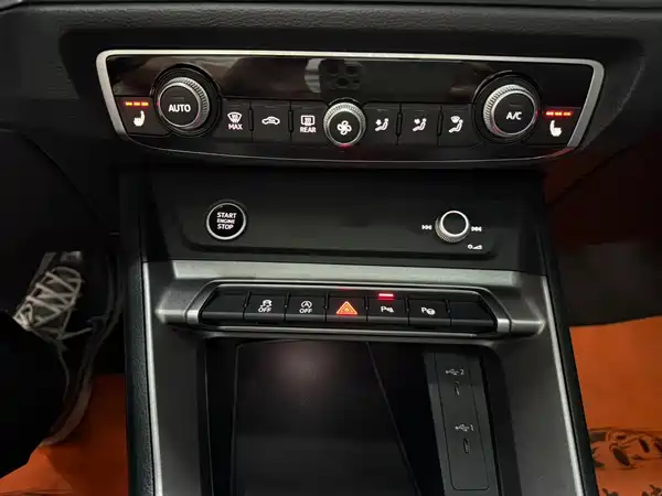 Audi Q3 2023, фото 12