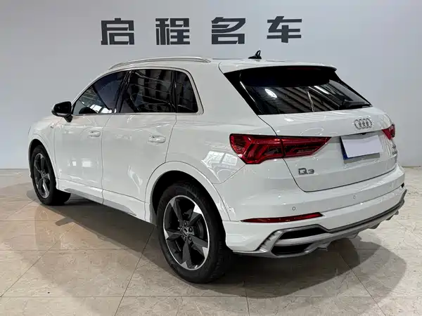 Audi Q3 2023, фото 6