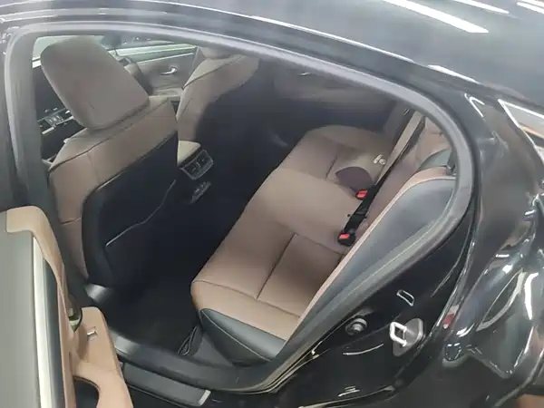 Lexus ES 2025, фото 16