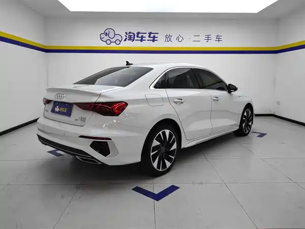 Audi A3 2022, фото 3