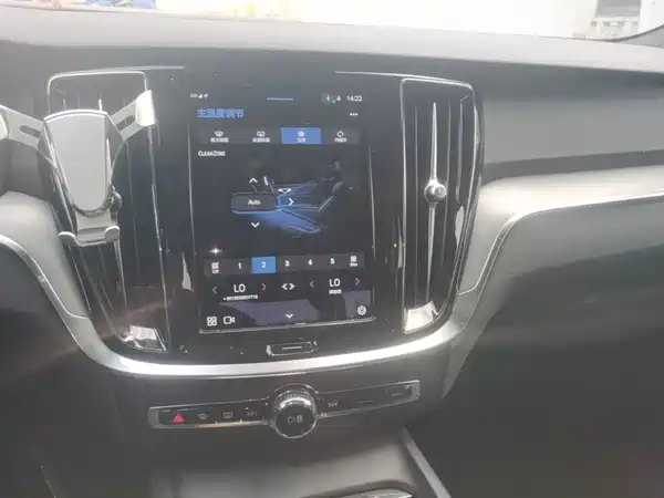 Volvo S60 2023, фото 12