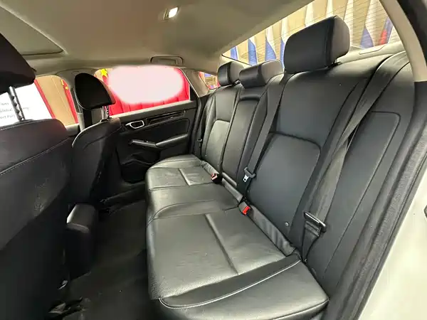 Honda Civic 2022, фото 16