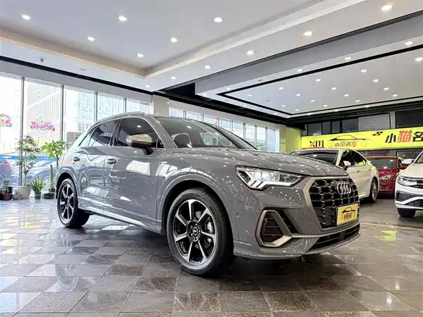 Audi Q3 2022, фото 3