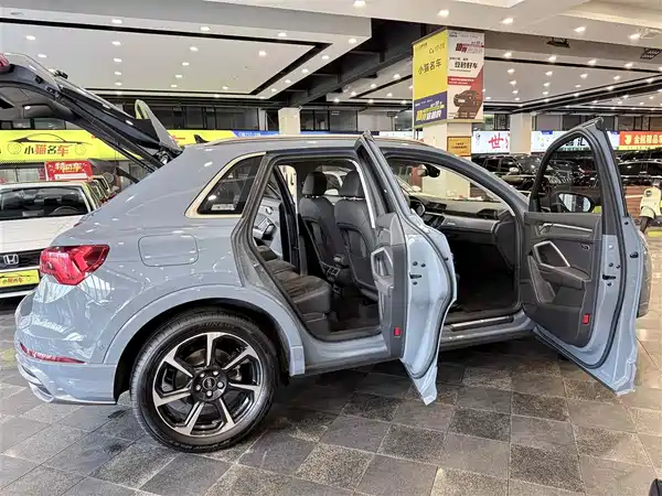 Audi Q3 2022, фото 31