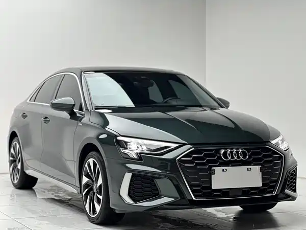Audi A3 2023, фото 3
