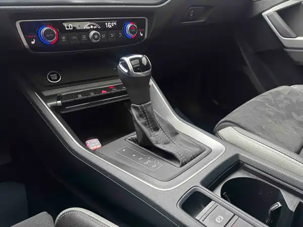 Audi Q3 2022, фото 12