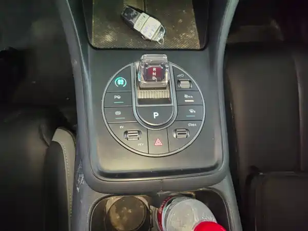 BYD Seal 05 DM-i 2025, фото 14