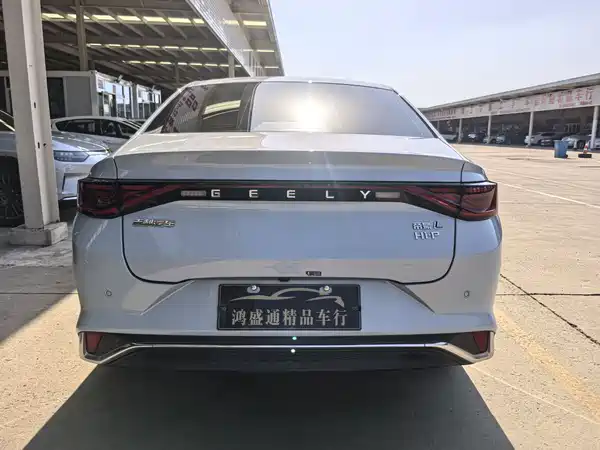 Geely Emgrand L PHEV 2024, фото 4