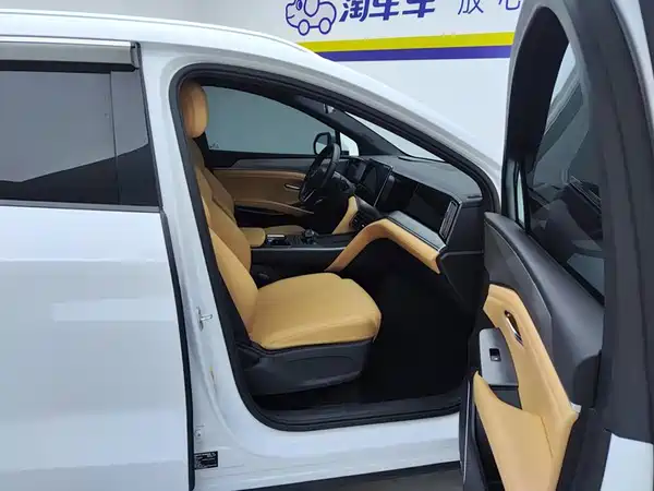 BYD Song L DM-i 2024, фото 8