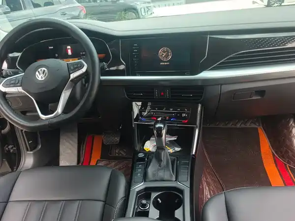 Volkswagen Passat 2022, фото 6