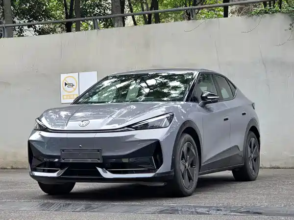 Volkswagen ID.UNYX 06 2024