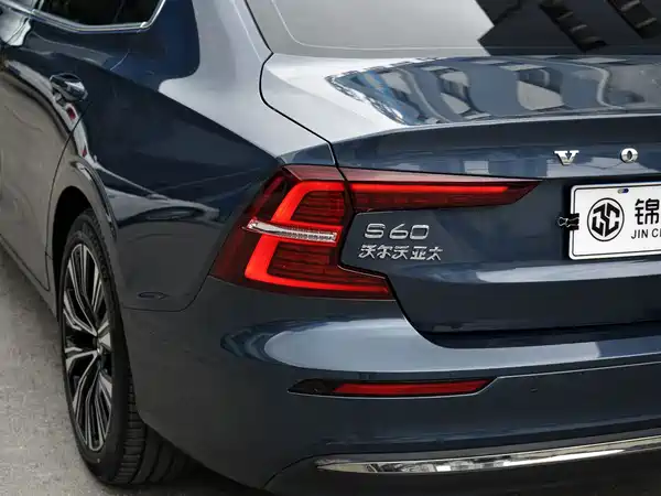 Volvo S60 2023, фото 21