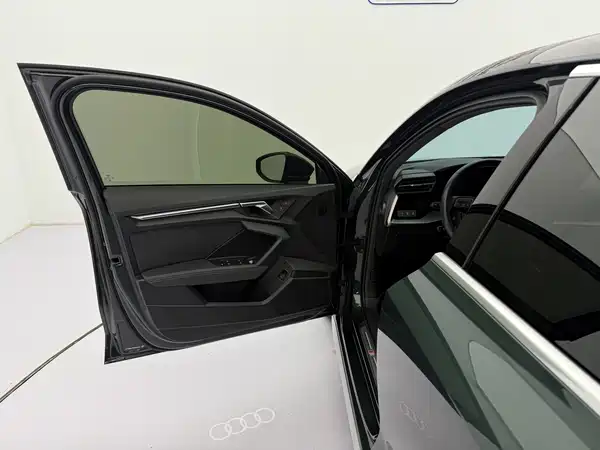 Audi A3 2023, фото 20
