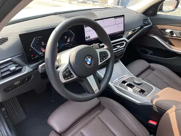 BMW 3 Series 2024, фото 12