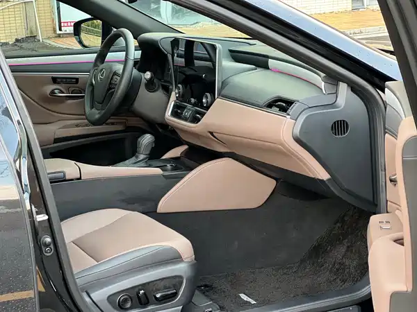 Lexus ES 2025, фото 6