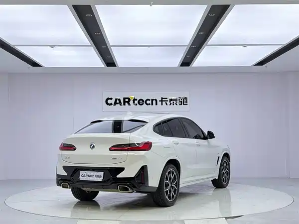 BMW X4 2022, фото 5