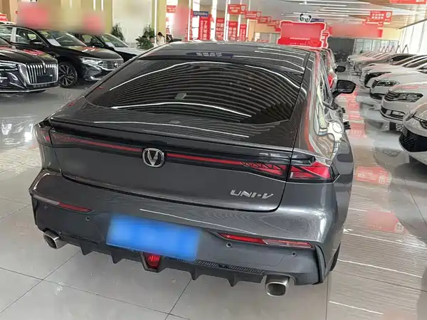 Changan UNI-V 2022, фото 10