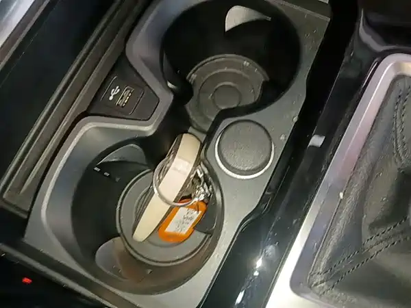 BMW 1 Series 2022, фото 8