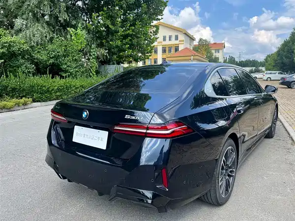 BMW 5 Series 2026, фото 5