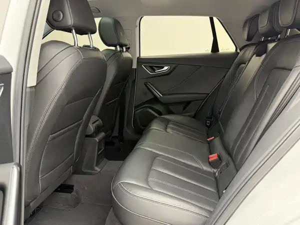 Audi Q2L 2022, фото 13