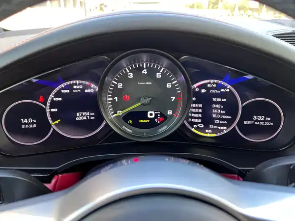 Porsche Cayenne PHEV 2022, фото 18