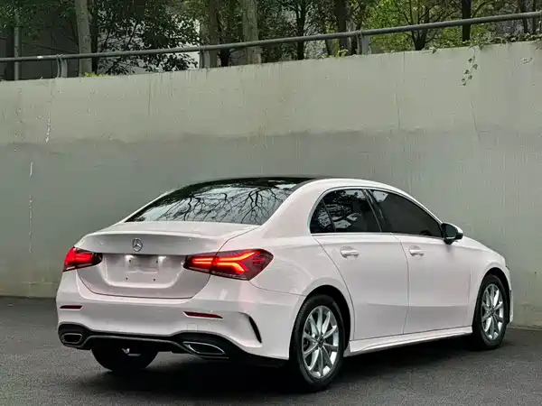 Mercedes-Benz A-Class 2022, фото 9