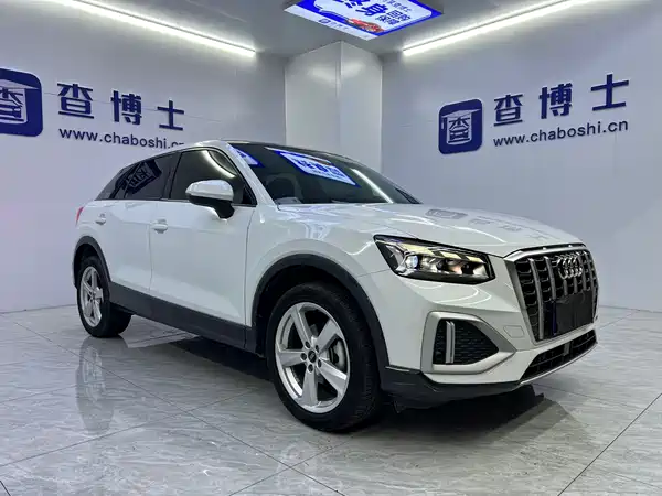 Audi Q2L 2022, фото 3