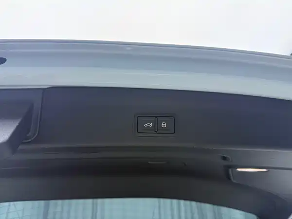 Audi Q3 2023, фото 10