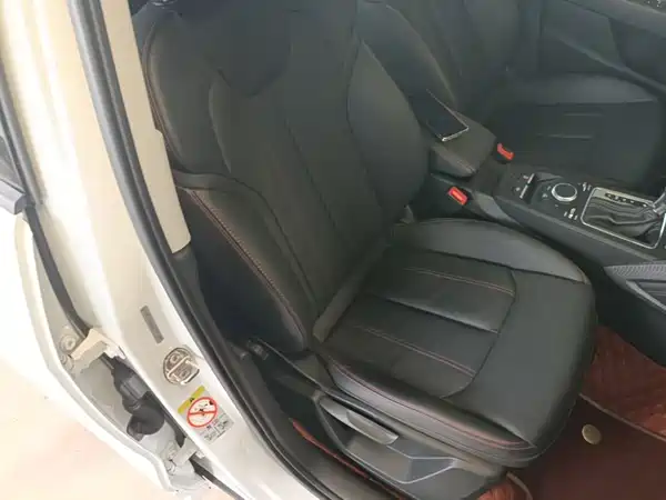Audi Q2L 2022, фото 24