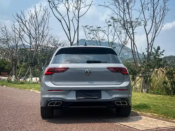 Volkswagen Golf 2023, фото 8