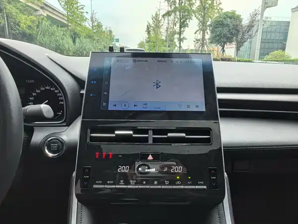 Toyota Avalon 2023, фото 8