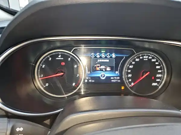 Hongqi H5 2020, фото 11
