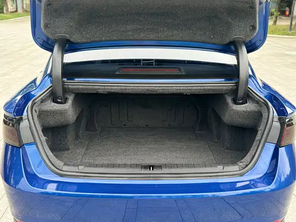 Geely Emgrand GT 2021, фото 11